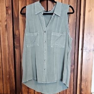 Rock & Republic Green Button Down Shirt with Notched Collar